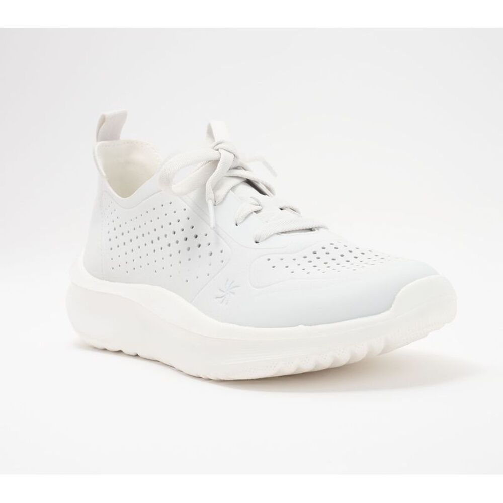 Clarks Footwear Women's Sz 6 Cloudsteppers Solevana Lace-Up Sneakers Gray